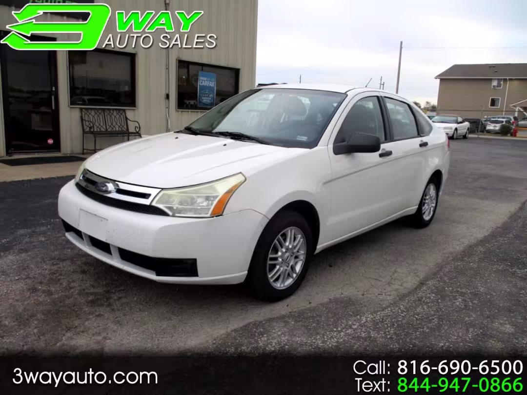 2009 Ford Focus - 1FAHP35N99W133800 - Image #13