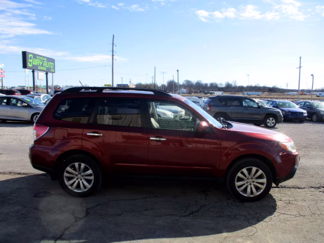 2013 Subaru Forester - JF2SHADC2DH401733 - Image #4