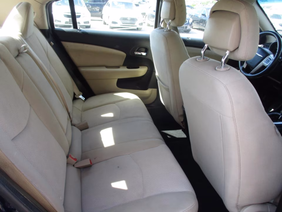 2014 Chrysler 200 Touring - Photo 12