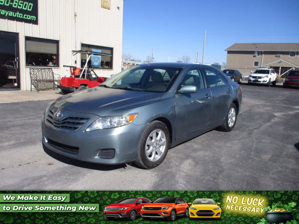 2011 Toyota Camry LE