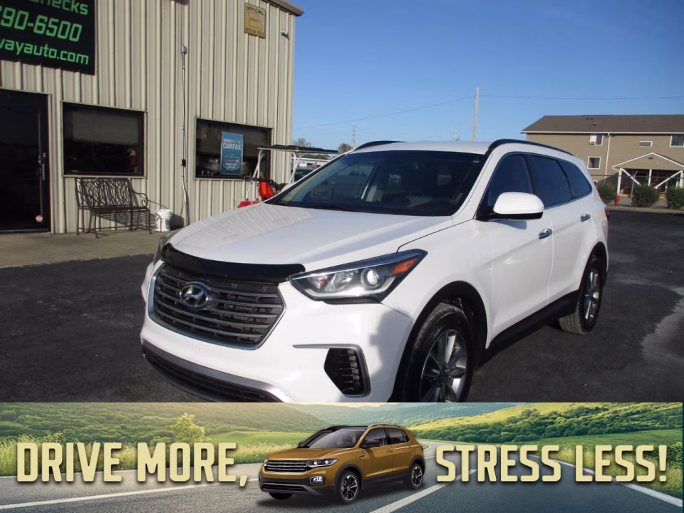 2017 Hyundai Santa Fe SE FWD's photo