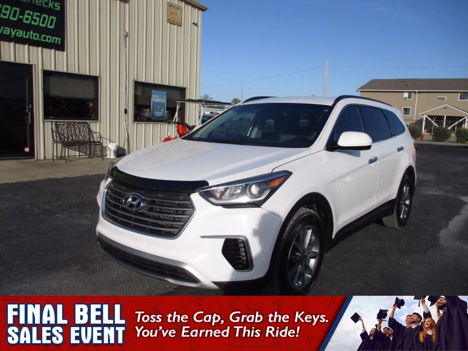 2017 Hyundai Santa Fe SE FWD's photo